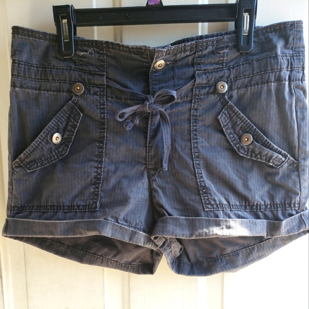 Levi's Ladies Shorts Genuinely Crafted Shorts. Charcoal Gray, Size:11